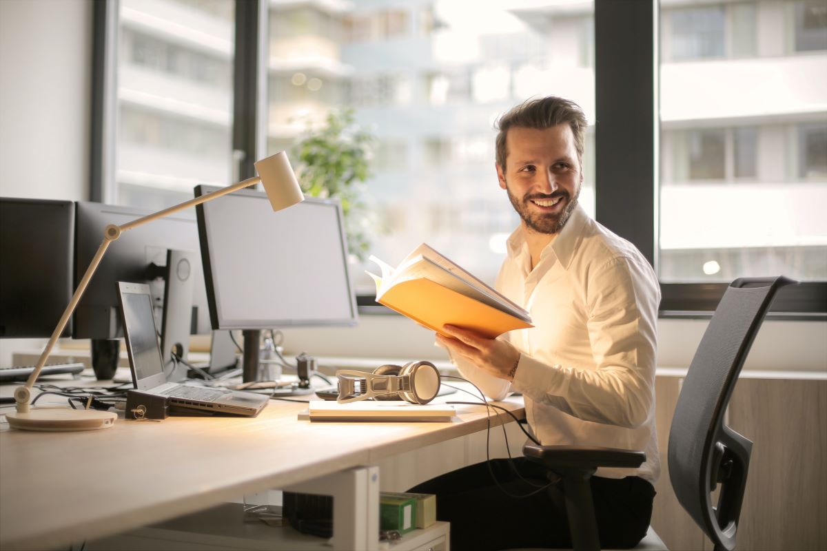 employee happy at his job